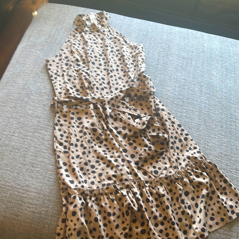 Adorable dress!